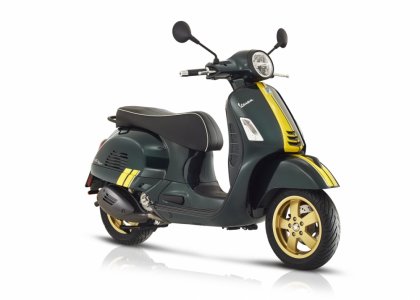 2021 Vespa GTS Super 300 Racing Sixties
