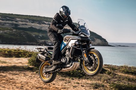 CFMOTO MT800 TOURING